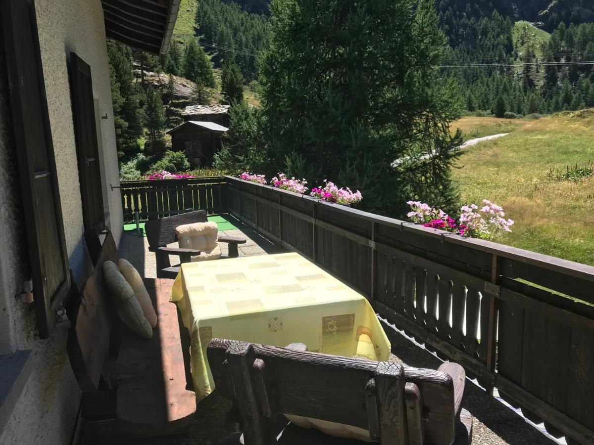 Chalet Alm Zermatt Bagian luar foto